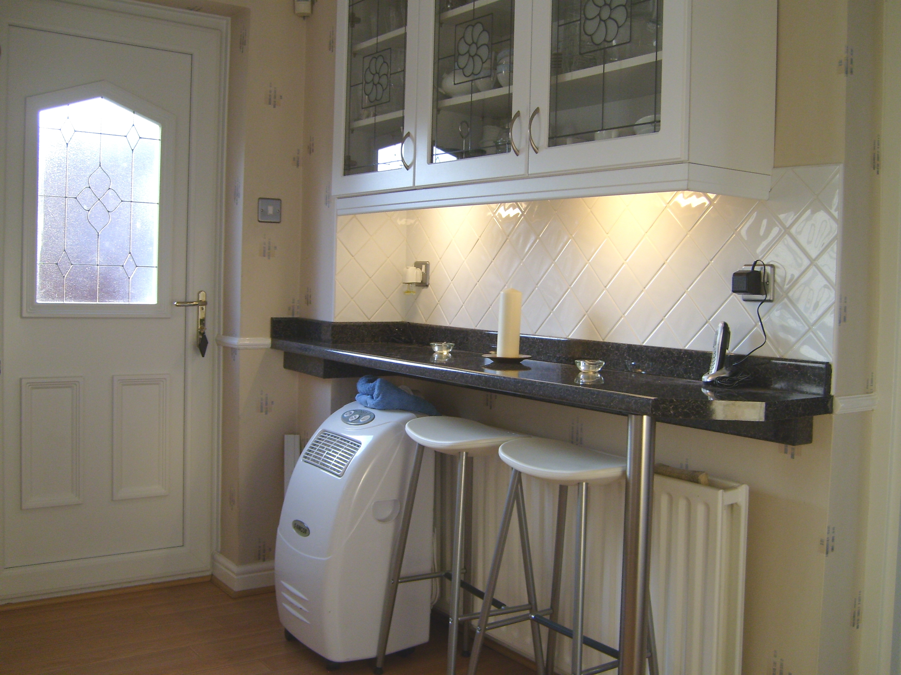 Kitchen with Breakfast Bar